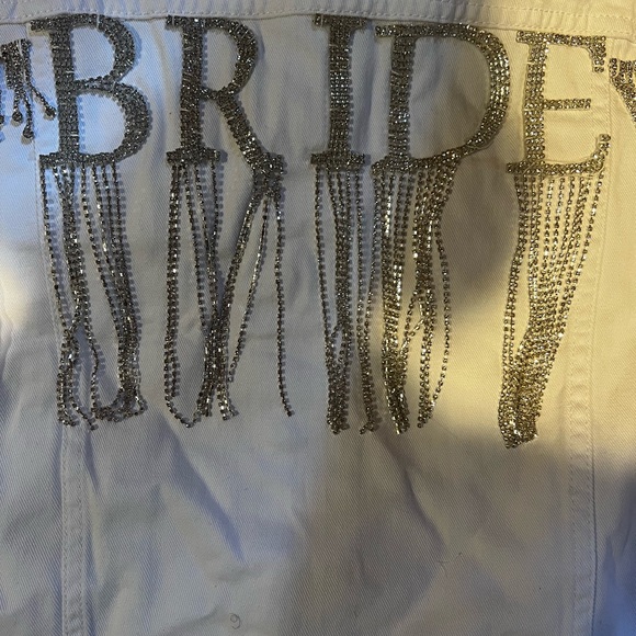 Brand New!! White Denim Rhinestone Fringed Trimmed Denim Jacket - Picture 3 of 8